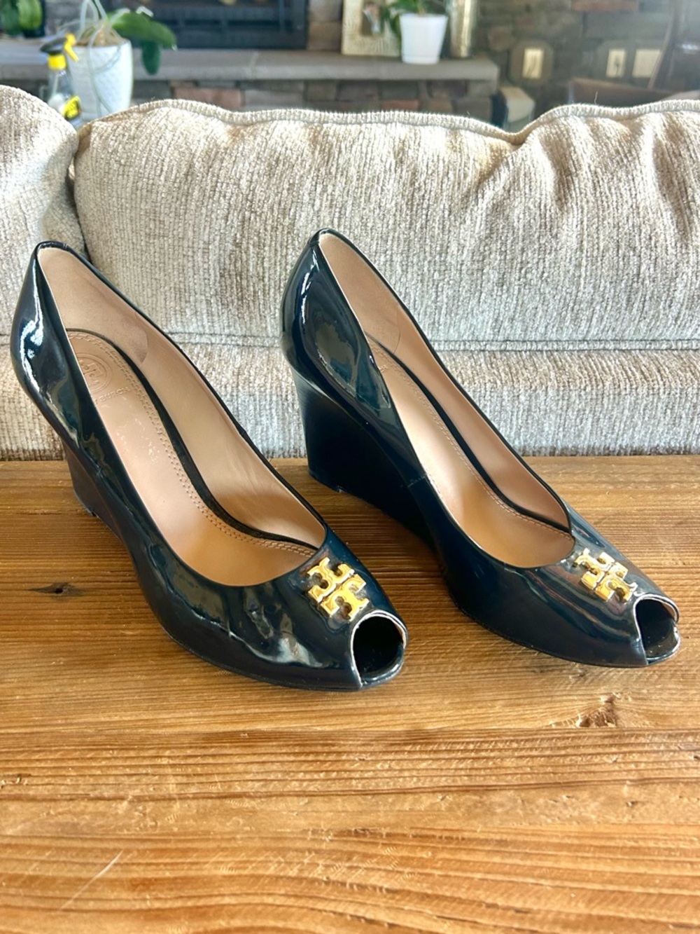 Tory Burch Jade Teal Patent Peep Toe Wedges Heels Size 8